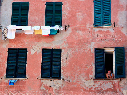 Hanging Out in Vernazza